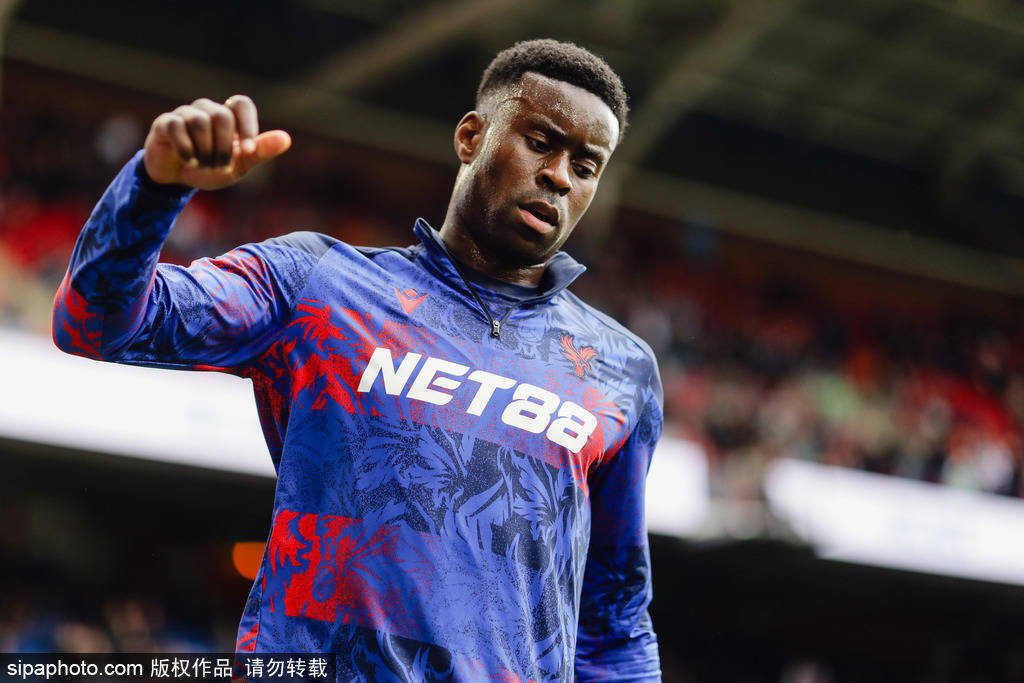 拜仁先下手!争利物浦皇马心仪中卫 已面见球员经纪人